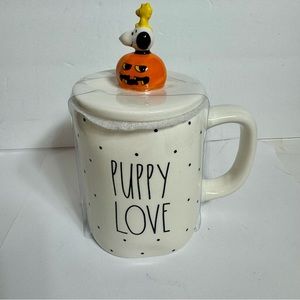 NWT. Peanuts Rae Dunn Snoopy “Puppy Love” Mug With Lid Halloween. Ceramic mug